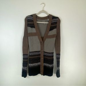 BKE Buckle Womens Medium Cardigan Sweater Brown Beige V Neck Button Front Cozy.